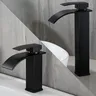 Robinet de lavabo en acier inoxydable – vue 3