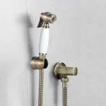 Robinets de Bidet de toilette, salle de bains en Bronze Antique, douche, pistolet de pulvérisation alimenté par soufflage, robinets de Bidet, robinets d&rsquo;eau froide simples, robinet de baignoire