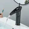 Robinet de lavabo en laiton Antique – vue 3