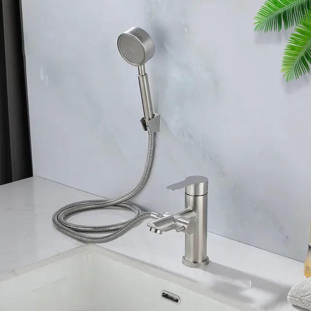Ensemble de robinets de lavabo de salle de bains – vue 5