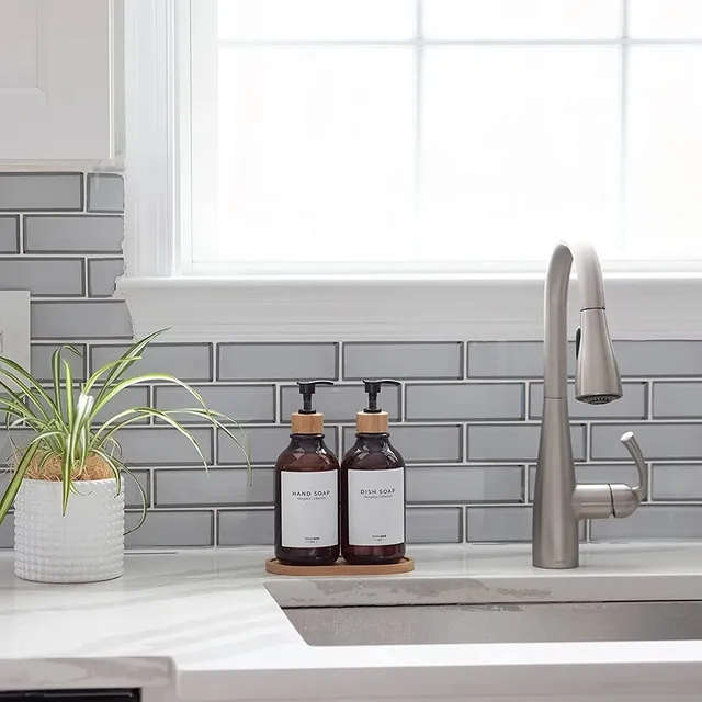 Plateau rond et carré en bambou pour salle de bain – vue 2