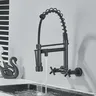 Robinet mural noir pour cuisine – vue 3