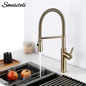 Robinets de cuisine en or brossé mitigeur de cuisine extractible eau chaude et froide robinet d&rsquo;eau à degré pivotant