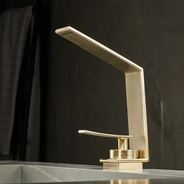 Robinet de salle de bains léger de luxe Rush