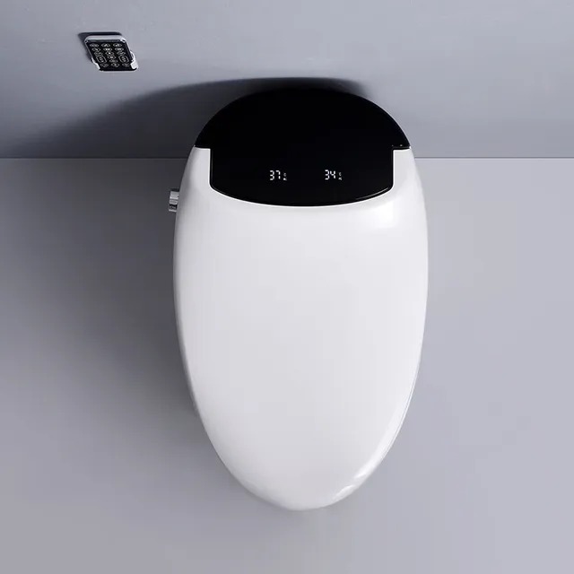 Ensemble de toilettes intelligentes modernes – vue 5