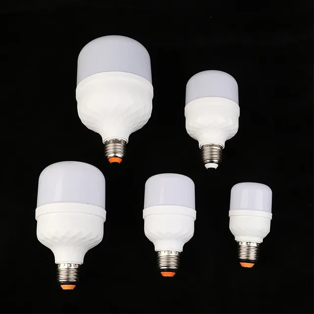 Ampoule LED à capteur de mouvement automatique – vue 3