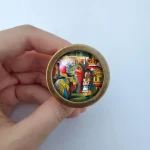 Bouton commode verre cabochon bombé Alice Pays Merveilles vintage laiton vieilli alliage zinc 37mm hauteur 29mm vis incluse enfant armoire