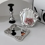 Miroir de salle de bain à poignée pour femmes, Design Portable, petit dortoir, accessoires de décoration pour la maison