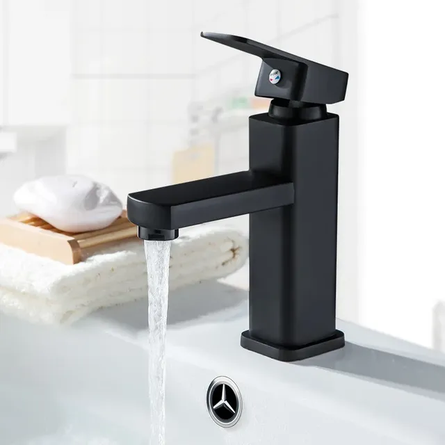 Robinet de lavabo carré en acier inoxydable – vue 2