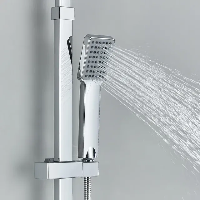 Ensemble de robinets de douche de salle de bains – vue 4
