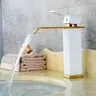 Robinet de lavabo chaud et froid – vue 5