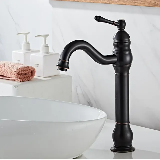 Robinet de lavabo doré à poignée unique – vue 4
