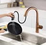 Robinet de cuisine pivotant extractible de luxe moderne – vue 3