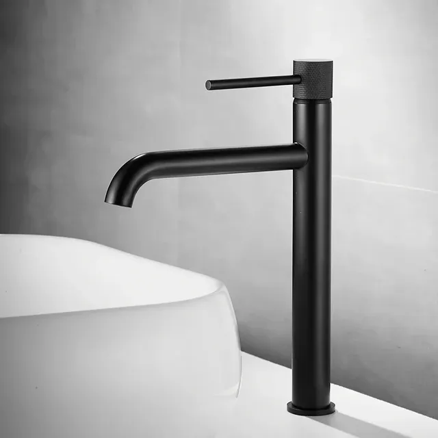 Robinet de lavabo en or brossé – vue 2