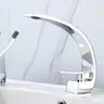 Robinet de lavabo en laiton de luxe créatif – vue 4