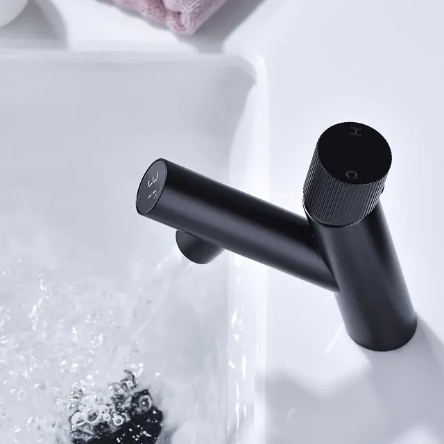 Robinet de lavabo numérique à LED pour salle de bains – vue 4
