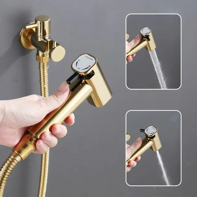 Un ensemble de pistolet de pulvérisation pour bain de sitz – vue 2
