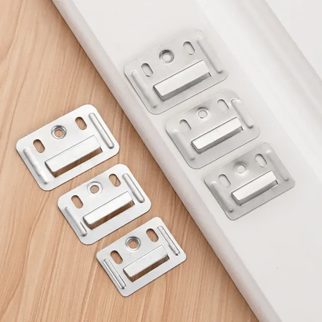 Clips pour panneaux muraux