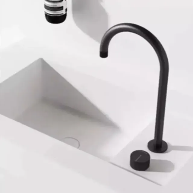 Robinet de lavabo en or brossé – vue 6