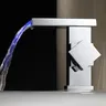 Robinet de lavabo noir LED de luxe – vue 2