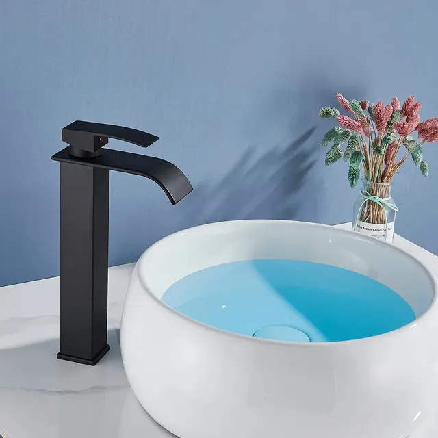Robinet de salle de bains cascade noir – vue 5