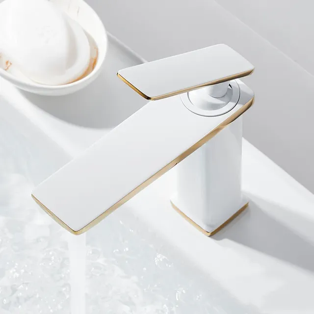 Robinet de lavabo en laiton – vue 4
