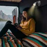 Lampe murale LED intelligente tactile – vue 3