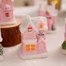 Petite maison de noël en résine scintillante – vue 2