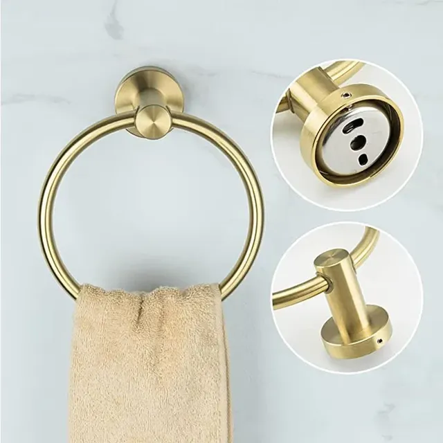 Ensemble de matériel de salle de bain – vue 3