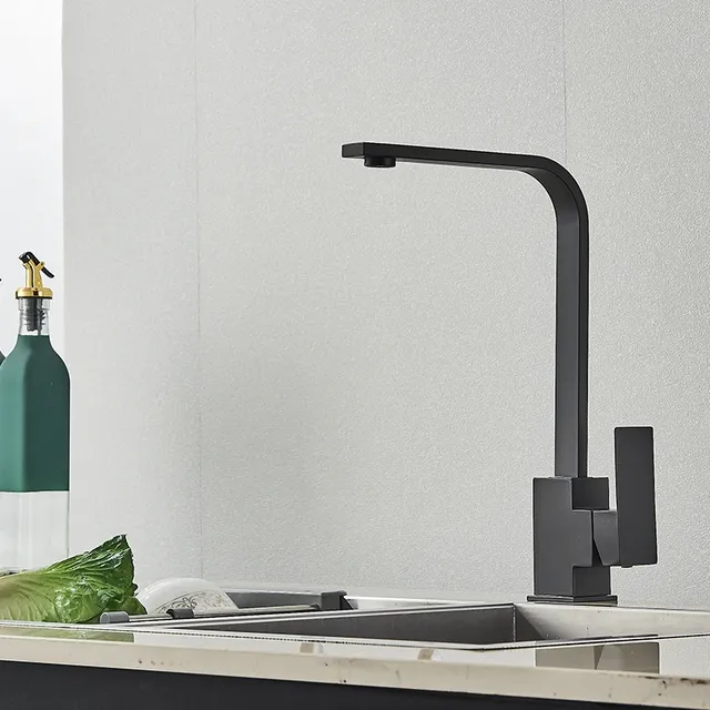 Robinet de cuisine carré doré avec brosse – vue 4