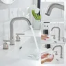 Robinet de bassin en or brossé – vue 4