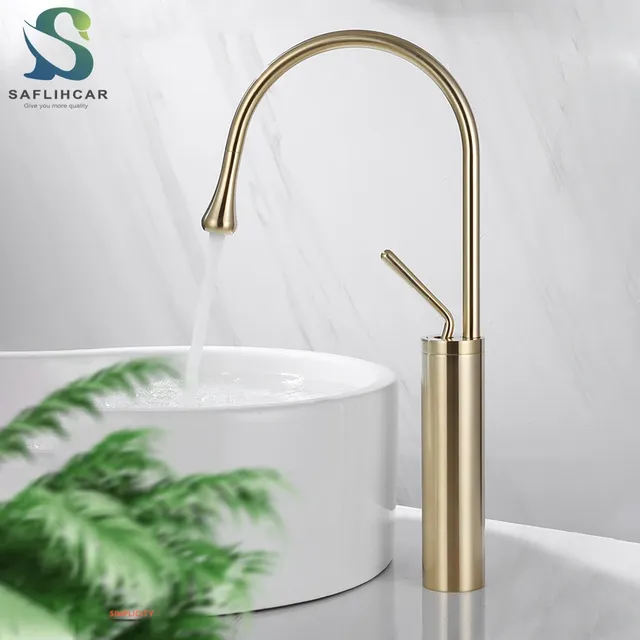 Nouveau Robinet de lavabo de salle de bains en or brossé – vue 2