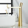 Robinet de lavabo moderne en laiton doré brossé – vue 2