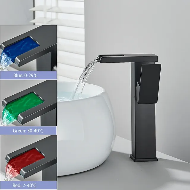 Robinet de salle de bains à LED en laiton – vue 4