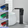 Robinet de salle de bains à LED en laiton – vue 4