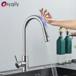 Capteur tactile intelligent pour robinet de cuisine, rotation à 360 degrés, poignée unique, deux modes d&rsquo;eau, grue d&rsquo;évier, chaud et froid