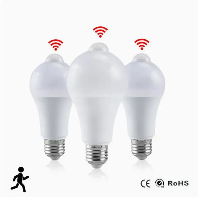 Ampoule LED intelligente avec capteur de mouvement PIR