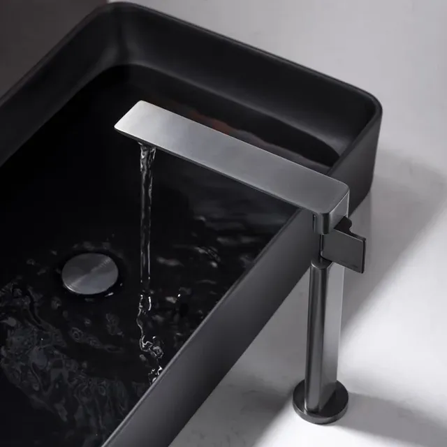 Robinet de lavabo en laiton gris – vue 2