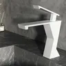 Robinet d'évier de salle de bains – vue 2