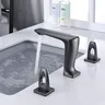 Mitigeur lavabo trois trous bec cascade double poignées… – vue 5