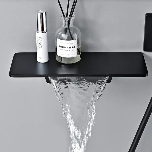 Système de douche de salle de bains en laiton noir simple – vue 2