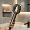 Pommeau de douche filtré haute pression gris |   Système de filtration de soins de beauté |   Accessoire de salle de bain à économie d&rsquo;eau avec purification