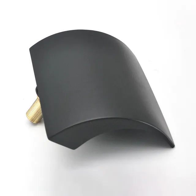 Bec de cascade de baignoire de couleur or/noir mat – vue 5