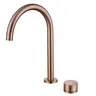 Robinet de lavabo en or brossé – vue 3