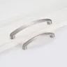 Poignée meuble aluminium argent brossé satiné incurvée… – vue 1