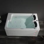 Hôtel moderne de luxe, chez l&rsquo;habitant, baignoire de massage au surf indépendante en acrylique, bain de couple, désinfection à l&rsquo;ozone