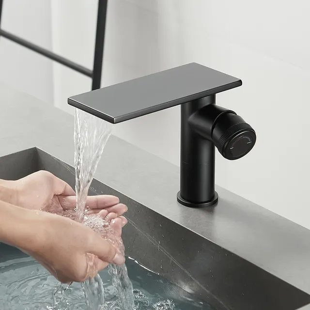 Robinet pour lavabo de Salle de Bain avec Cascade – vue 3