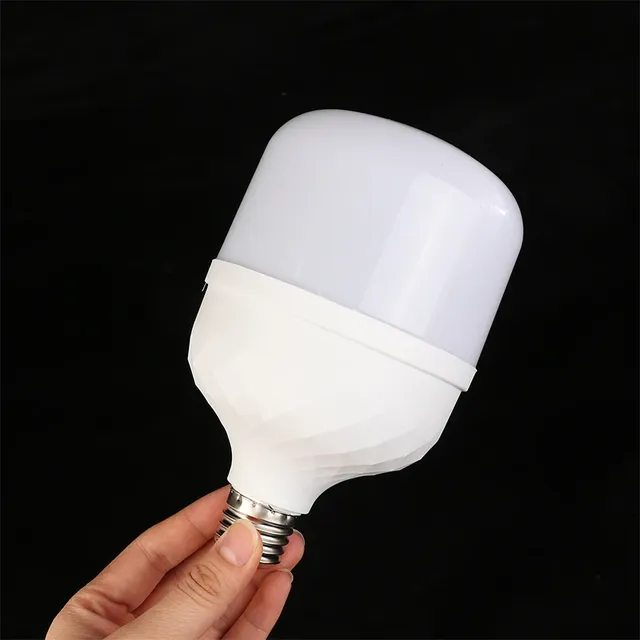 Ampoule LED à capteur de mouvement automatique – vue 4