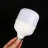 Ampoule LED à capteur de mouvement automatique – vue 4