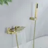 Mitigeur baignoire mural cascade doré brossé laiton… – vue 1
